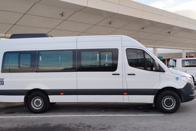 Maya train station Cancun from Cancun 1 to 8 passengers - A Closer Look at the Vehicle and Comfort Level