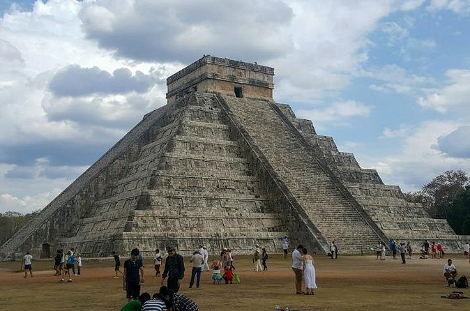 Discover Chichen Itza with Cenote Xcajum and Valladolid + lunch - Frequently Asked Questions