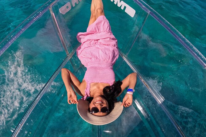 1-hour Clear Boat Tour in Nichupte Lagoon from Cancun - The Sum Up