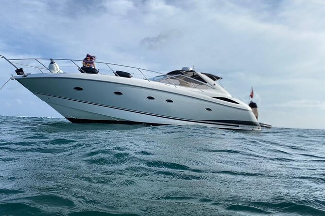 Sail from Cancun by private yacht and visit Playa Norte - A Close Look at the Experience