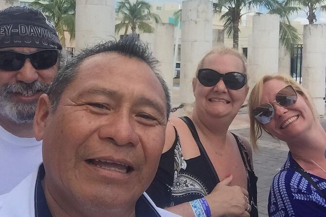 Private Transfer between Cozumel Airport or Ferry, and Hotels - FAQs