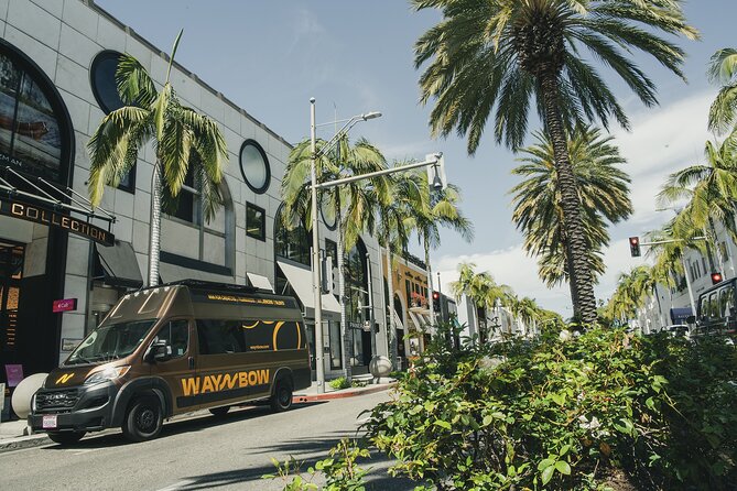 Luxury Waynbow Star Tour Experience through Los Angeles - Exploring the Hollywood Glamour in LA