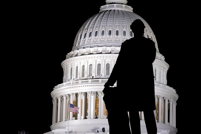 DC Monuments and Memorials Night Tour, Glass Top Upgrade Option - The Sum Up