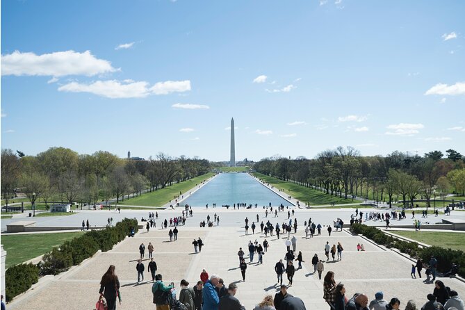 Day or Night Private DC Monuments Tour | Luxury Stretch Limo - Exploring Washington DC in a Stretch Limo: What You Can Expect