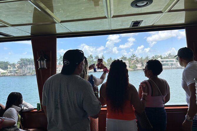 MIAMI: South Beach Cruise Millionaire Homes with Upgrade Options - Who Should Consider This Tour?