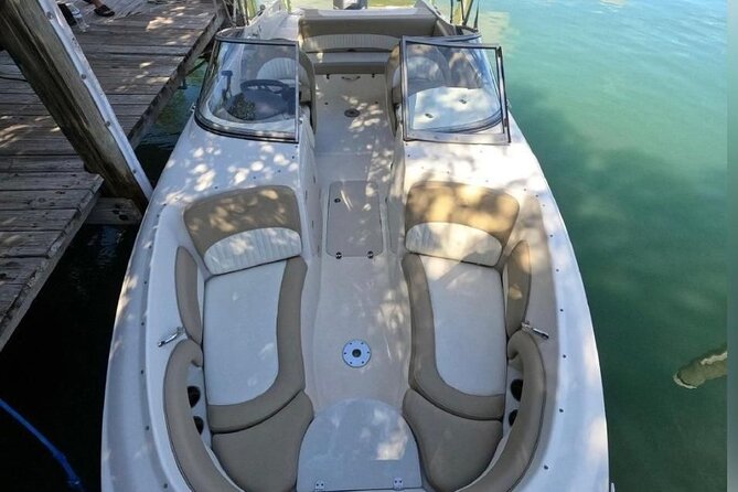 24 Ft Miami Bay: Private Boat, Gas Included , 8 people, Captained - Practical Details and Tips for Booking