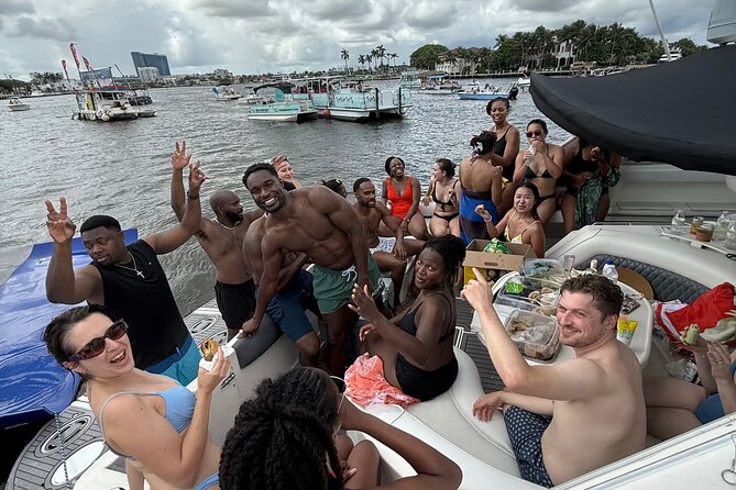 Private Yacht Charter in Miami Sea Ray 500 Sundancer - The Sum Up