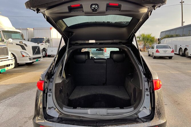 Universal Orlando Resorts to Orlando Airport MCO Private Transfer - Easy, Reliable Transport from Port Canaveral to Orlando Airport Hotels