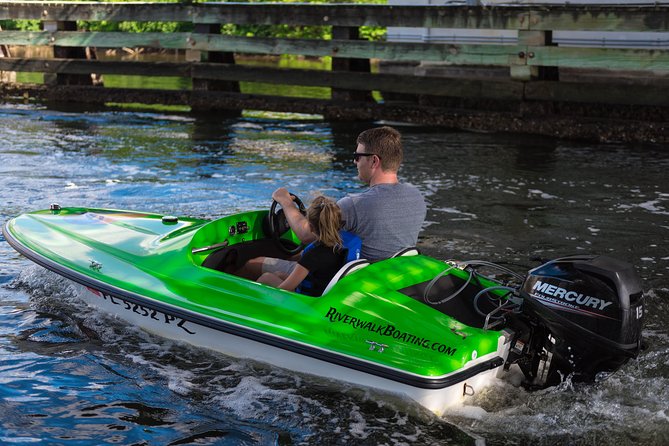 2 Person Mini Power Boat Rental at Tampa Riverwalk - Who Should Consider This Tour?