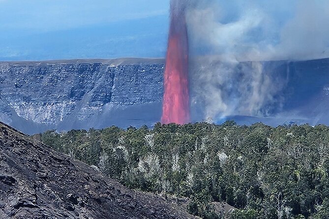Big Island Waterfalls, Blacksand Beaches, Lava Tubes & Volcanoes - Transportation and Comfort
