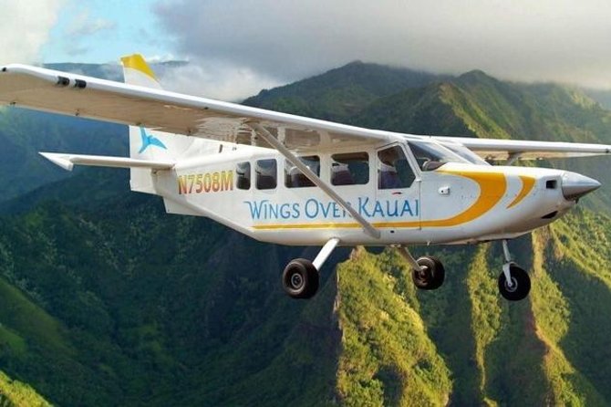 Kauai Deluxe Sightseeing Flight - Experience Kauai from Above: The Deluxe Sightseeing Flight