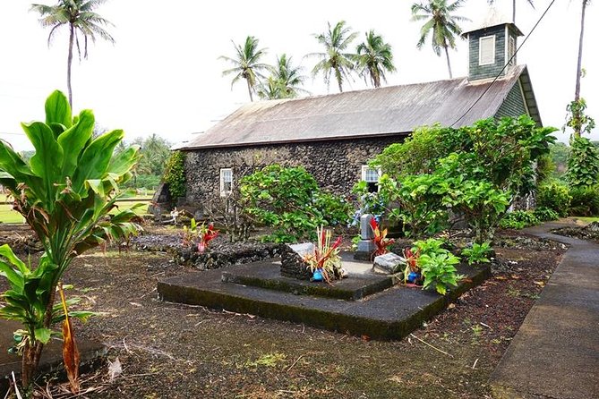 Road to Hana in Mercedes Van: Waterfalls and Black Sand Beach - Who Should Book This Tour?