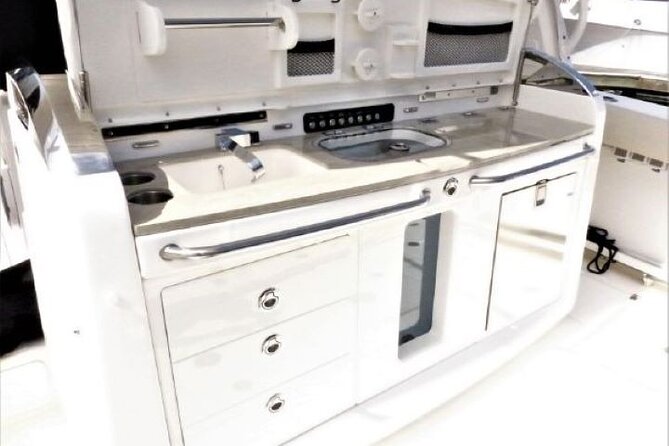 2-Hour Maalaea Luxury Powerboat Sunset Cruise for up to 6 Guests - Why This Tour Is Worth Considering