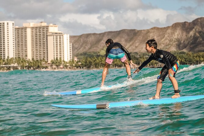 Waikiki Private Group Surf Lesson - Key Points