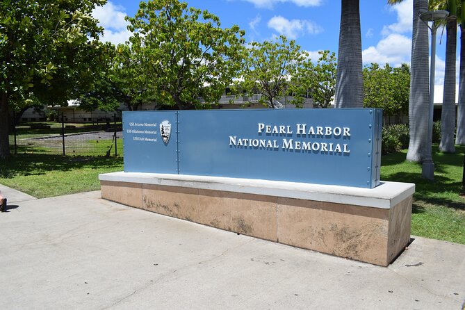 Pearl Harbor Trolley Shuttle from Waikiki - The Sum Up