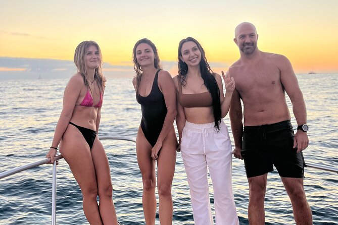 Private Luxury Sunset Cruise in Waikiki - What’s Included and What’s Not