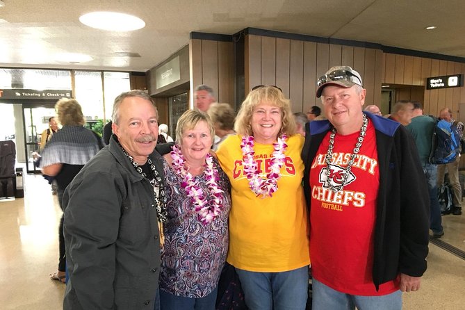 Traditional Airport Lei Greeting on Honolulu Oahu - Key Points