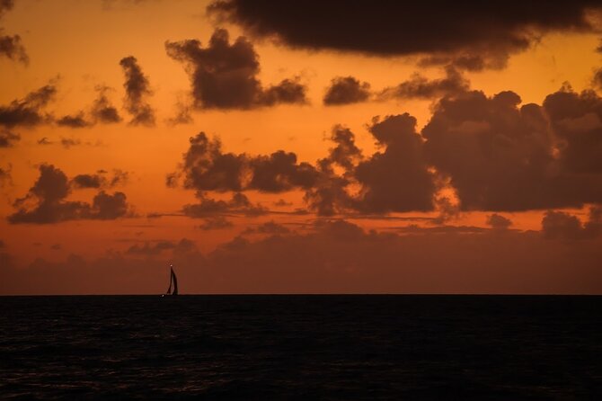 Waikiki Sunset Cruise from Oahu - The Heart of the Experience: What to Expect