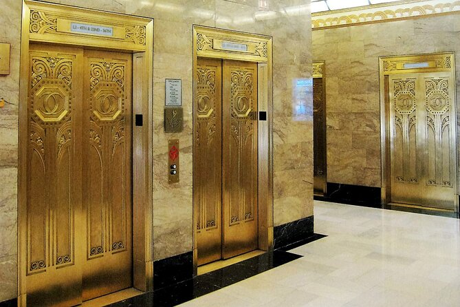 Chicago Walking Tour: Art Deco Skyscrapers Riverfront - An In-Depth Look at the Chicago Art Deco Riverfront Tour