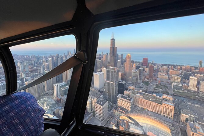 Chicago Helicopter 25-Mile Tour for up to Three Passengers - The Sum Up