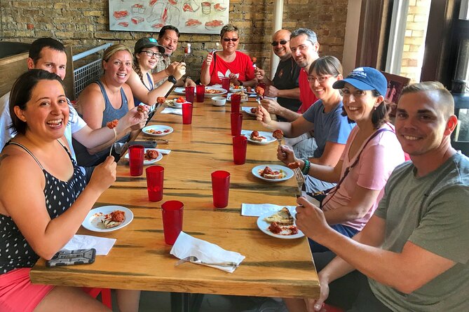 Chicago Half-Day Walking Food Tour with Free Bike or Kayak Rental - Who Should Consider This Tour?
