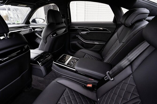 Sedan Transfer from Downtown Chicago to O'hare and Midway Airport - The Sum Up