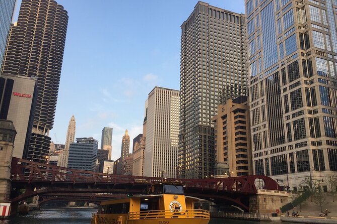 Friday Night Pizza Crawl - River North, Chicago - An Authentic Taste of Chicago’s Pizza Culture