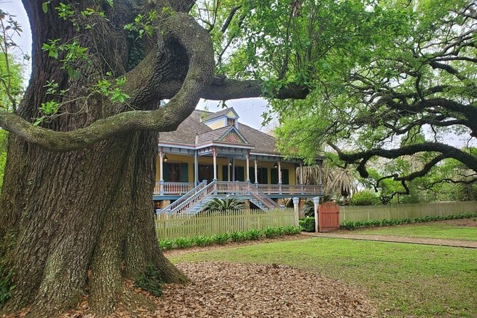 Nawlins Luxury: Laura Plantation Tour w/Transportation - An In-Depth Look at the Laura Plantation Tour