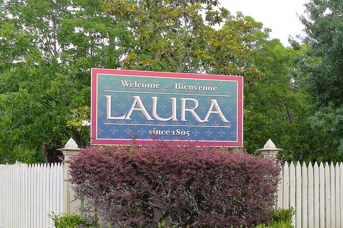 Nawlins Luxury: Laura Plantation Tour w/Transportation - Key Points
