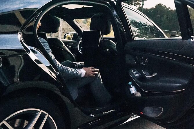 Private Transfer: Louis Armstrong Airport MSY to New Orleans in Business Car - In-Depth Look at the Private Transfer Experience