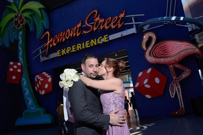 Private Vintage Vegas Walking Photo Tour - Key Points