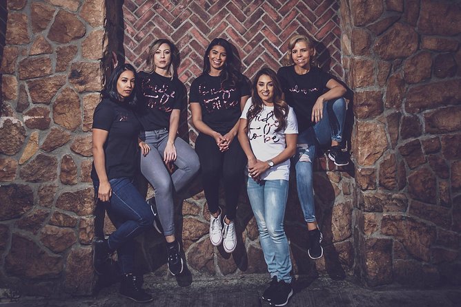 Private Vintage Vegas Walking Photo Tour - Who Should Book This Experience?