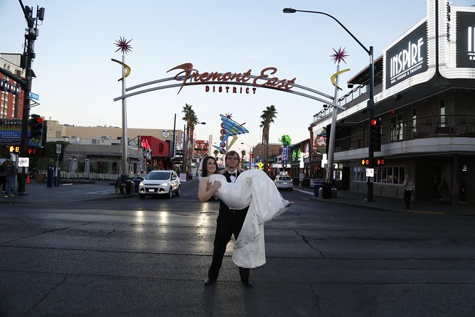 Private Vintage Vegas Walking Photo Tour - Experience the Vibrant Charm of Las Vegas with a Private Vintage Photo Tour