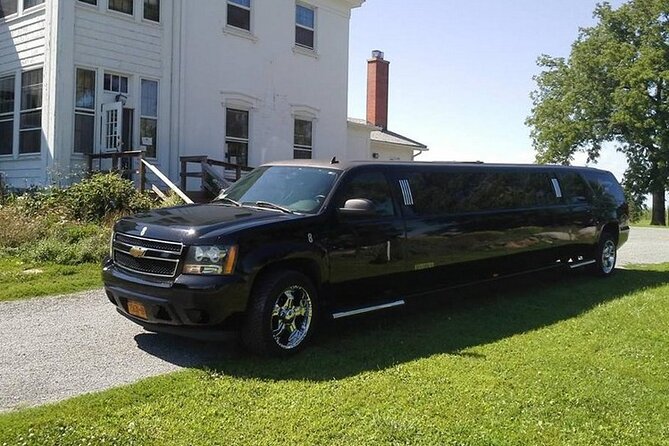 Las Vegas Strip at night like a Star with champagne by luxury limo - 3 or 5 hrs - An In-Depth Look at the Luxury Vegas Night Tour