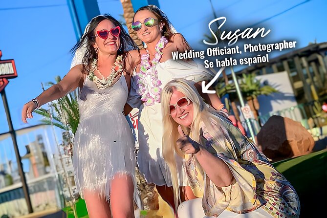 Get Married at the Fabulous Las Vegas Sign + Photos - Pricing and Value