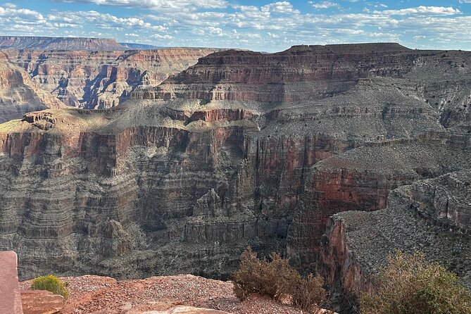 Vertigo From Infinity In The Heart Of The Desert Grand Canyon Skywalk - Who Would Love This Tour