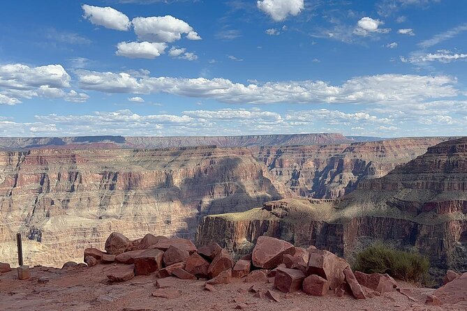 Vertigo From Infinity In The Heart Of The Desert Grand Canyon Skywalk - A Thrilling Day at the Grand Canyon Skywalk with Mynvtour