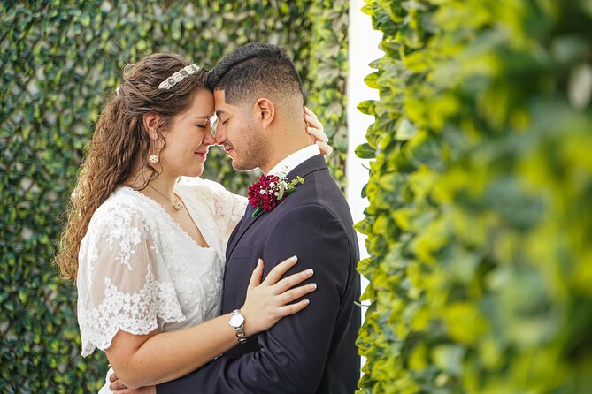 Las Vegas Wedding at The Little Vegas Chapel - Breaking Down the Itinerary