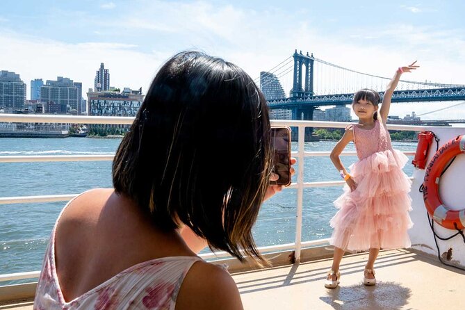 NYC Bottomless Brunch Cruise with Iconic Views - Authentic Traveler Insights: What People Are Saying