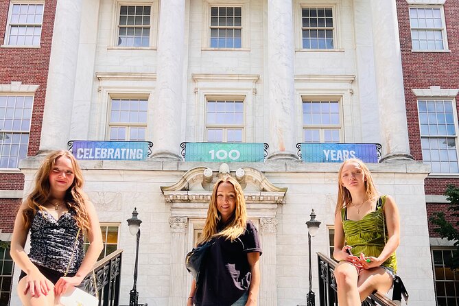 90 min NYC Private Gossip Girl Pedicab Tour - Who Will Love This Tour?