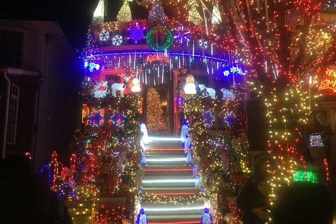 Dyker Heights Brooklyn Christmas Lights Walking Tour - Who Should Consider This Tour?