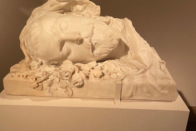 Ghost Stories: A Mysterious, Macabre Tour in the Metropolitan Museum - The Sum Up