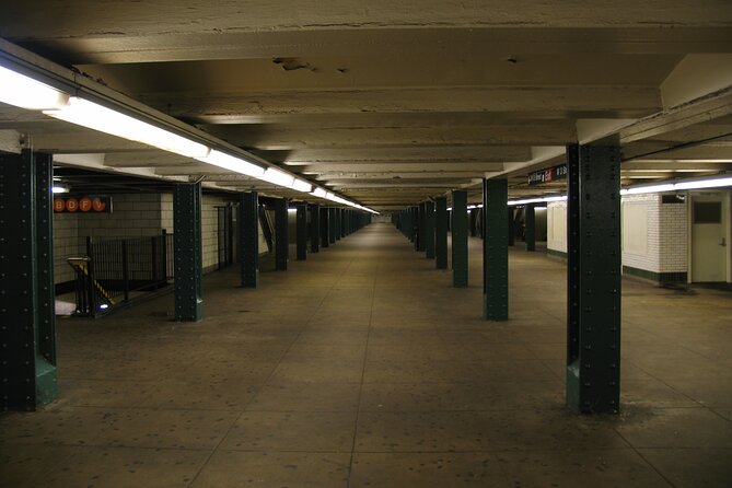 Gritty NYC True Crime Tour with a Lawyer - Who Will Love This Tour?