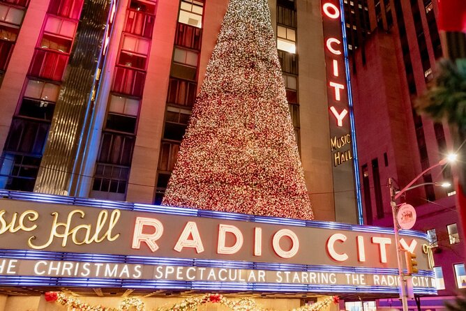 North Pole Express Bus Tour NYC Christmas Lights Experience - FAQ