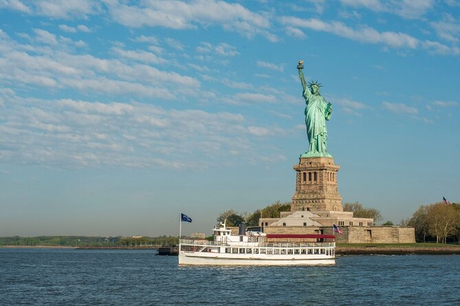 Statue of Liberty and New York City Skyline Sightseeing Cruise - Authentic Perspectives from Travelers