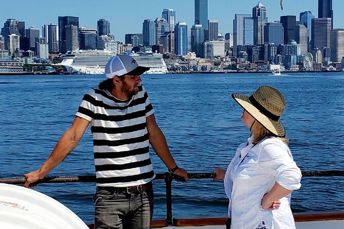 Sunday Brunch Cruise with Buffet in Washington - Key Points