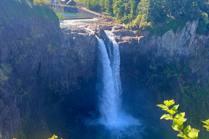 Snoqualmie Falls VIP Tour and Hiking Escape Up to 7 Passengers - FAQs