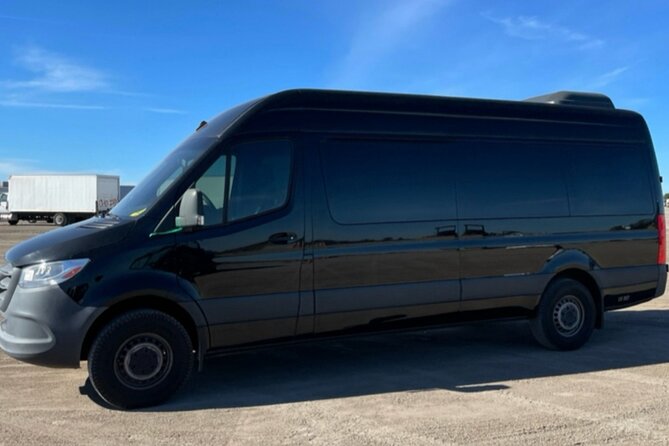 One - Way Transfer from Pier 66 to SeaTac international Airport - A Practical and Affordable Transfer from Pier 66 to SeaTac Airport