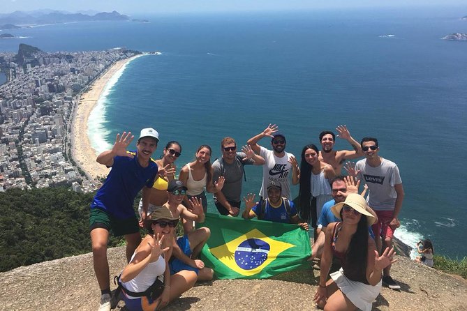 Hikking the Favela + Morro Dois Irmaos! - FAQ