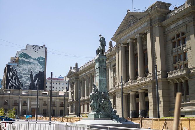 Santiago: Half Day tradicional city Tour - Practical Considerations